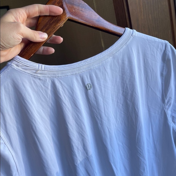 Lululemon Sunday Sprint Short Sleeve Tee Open Back Detail Off White - Picture 6 of 13